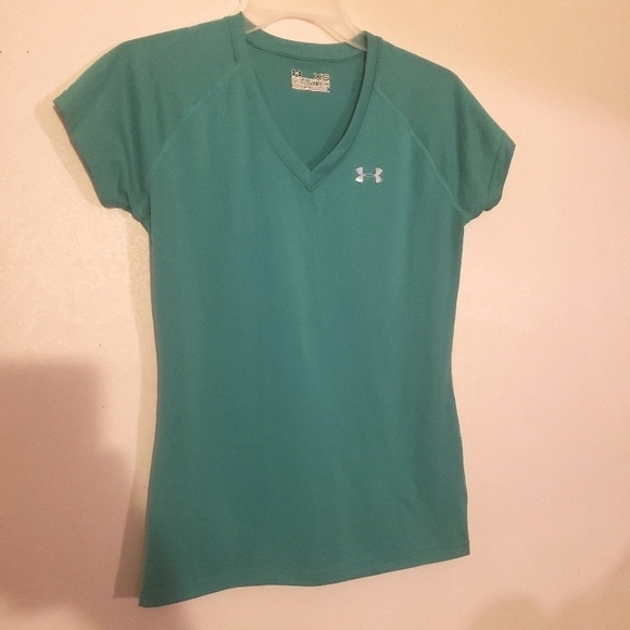 Under Armour Semi Fitted Heat Gear Green Womens T-Shirt Size XS - Picture 1 of 6